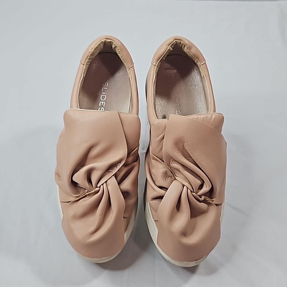 J Slides Pale Pink Platform Slip-ons Loafers Sneakers Size 7